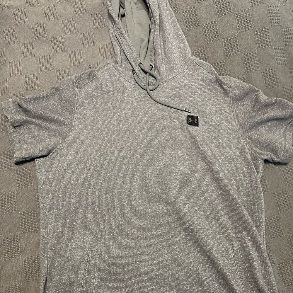 Under Armour Gray Athletic Hoodie Sweatshirt